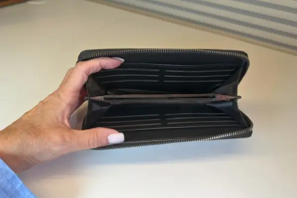 Zip & Goโข Leather Clutch Wallet - Image 2
