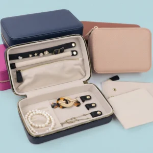 Pack It Prettyâ„¢ Leather Jewelry Case
